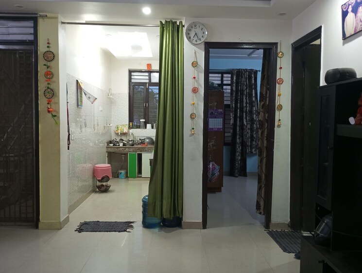 Living Room, sector 91 3 Bedroom 180 Sq.Yd. Builder Floor In Sector 91 Faridabad 8850347