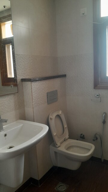 3 BHK Builder Floor For Rent in SS Mayfield Gardens, Sector 51