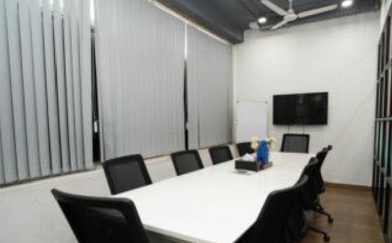 Office Space For Rent in Rustomjee Central Park