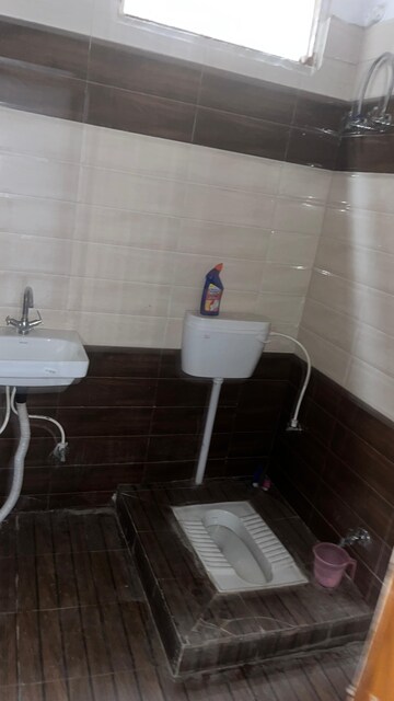 Bathroom in 2 BHK Independent House at Gomti Nagar – for Rent
