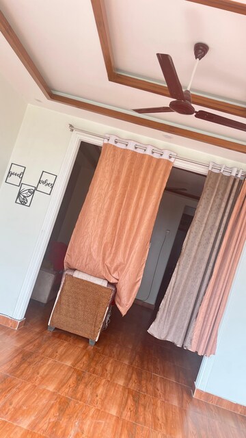Room in 2 BHK Independent House at Gomti Nagar – for Rent