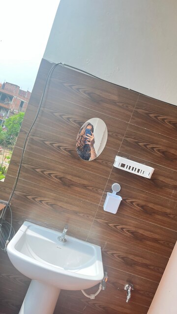 Bathroom in 2 BHK Independent House at Gomti Nagar – for Rent