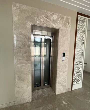 Building Lobby in 5 BHK Apartment at Palm Residency Chhatarpur, Chattarpur – for Rent