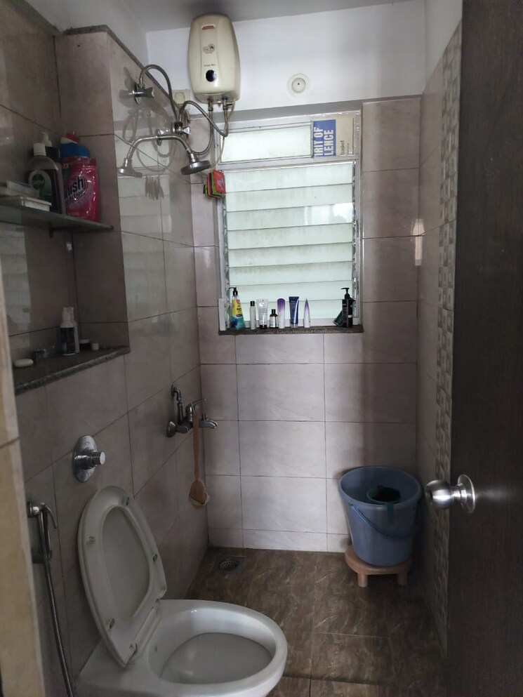 Bathroom, amanora-victory-towers 2 Bedroom 788 Sq.Ft. Apartment In Hadapsar Pune 8852167