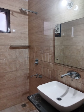 Bathroom in 3 BHK Builder Floor at Sector 37 – for Rent