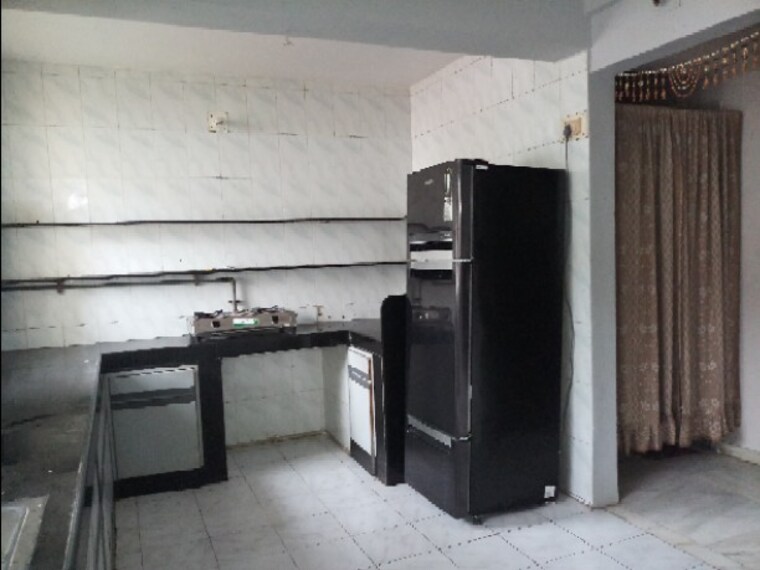 Kitchen, race course road 3 Bedroom 1800 Sq.Ft. Penthouse In Race Course Road Vadodara 8852197