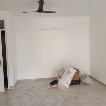 Room in 2 BHK Apartment at AVL 36 Gurgaon, Sector 36a – for Rent