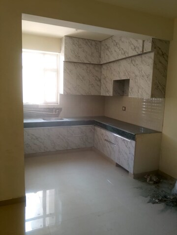 Room in 3 BHK Apartment at ROF Aalayas Phase 2, Sector 102 – for Rent