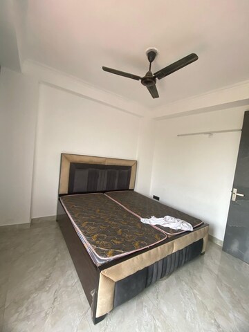 Bedroom in 1 BHK Builder Floor at Saket – for Rent