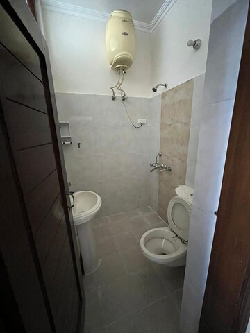 Master Bedroom in 2 BHK Builder Floor at Sector 22 – for Rent