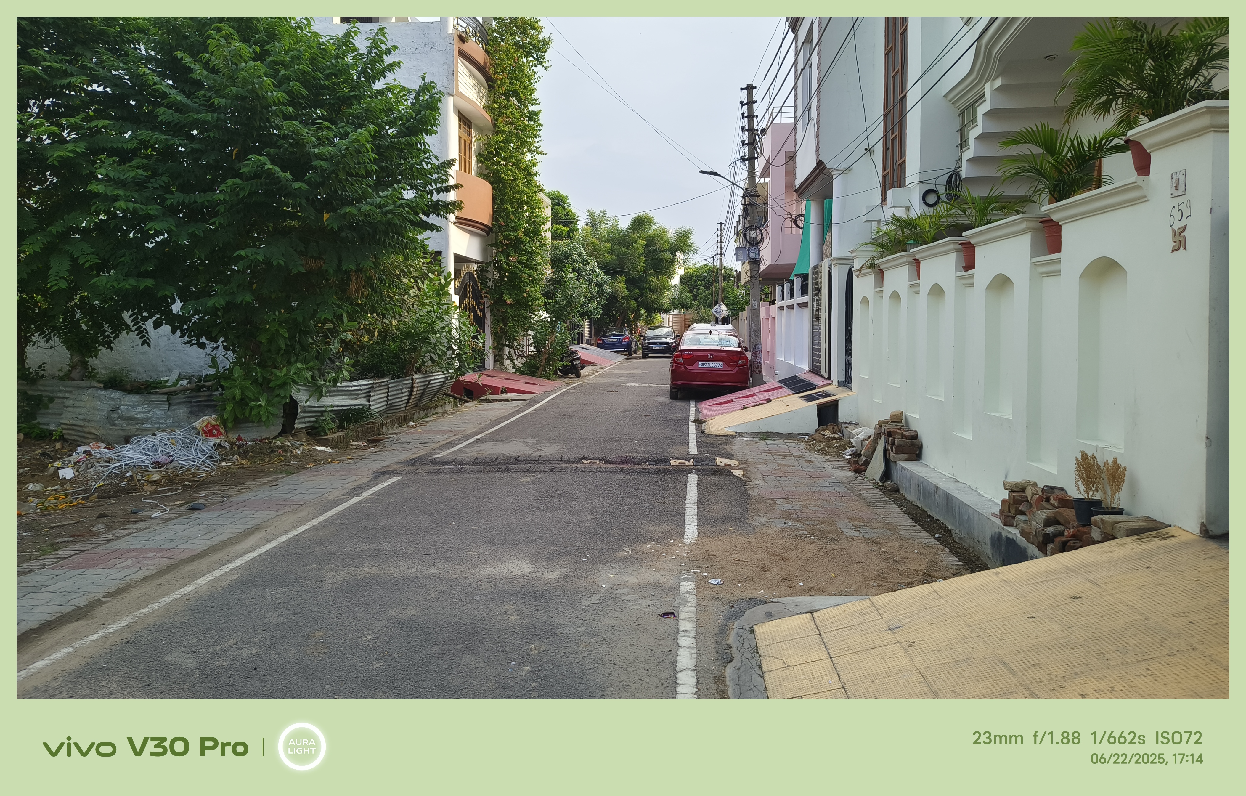 Plot For Sale in 1050 Sqft Plot Manas Encl