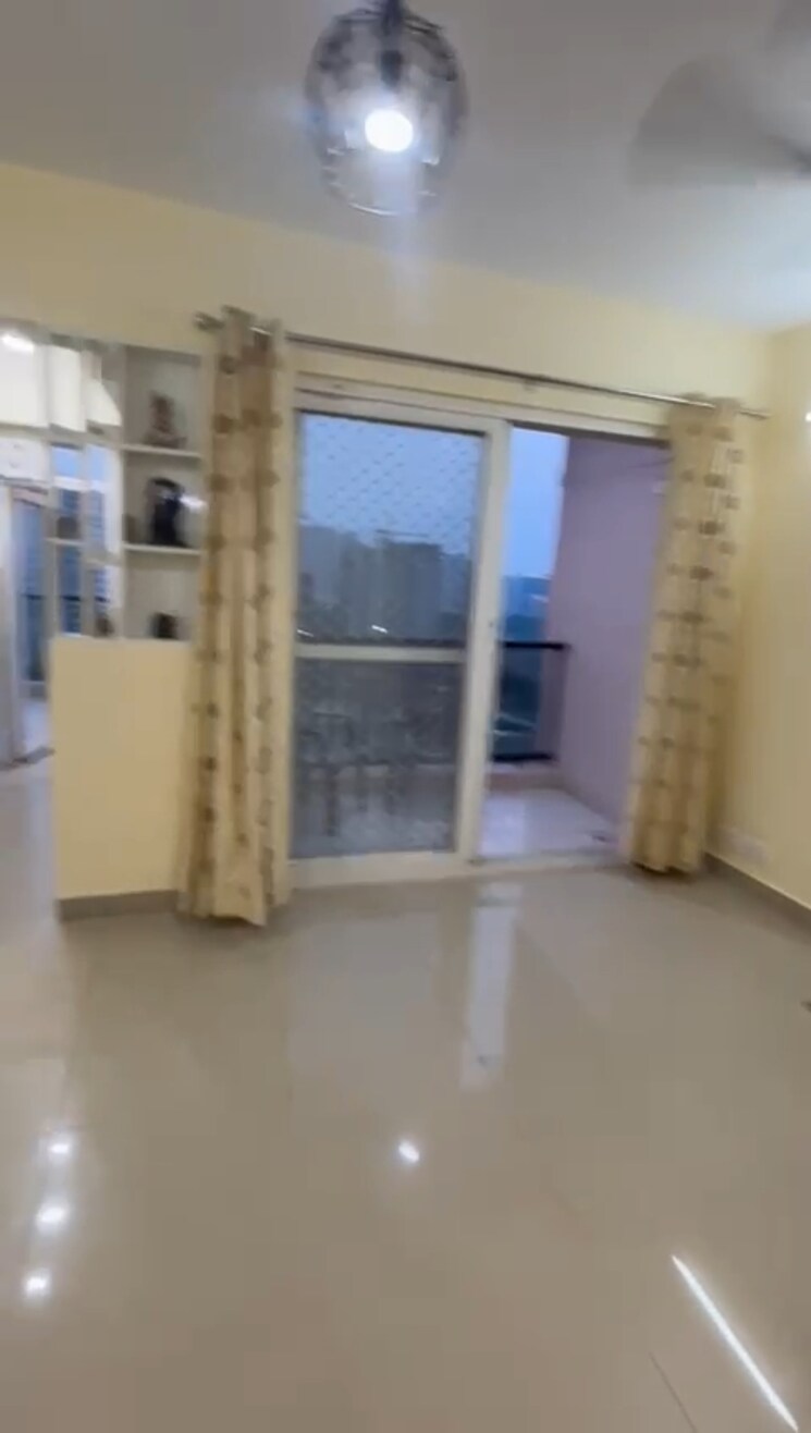 Room, la-residentia 2.5 Bedroom 1010 Sq.Ft. Apartment In Tech Zone 4 Greater Noida Greater Noida 8852296