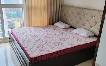 2 BHK Apartment For Rent in Ruparel Ariana, Parel
