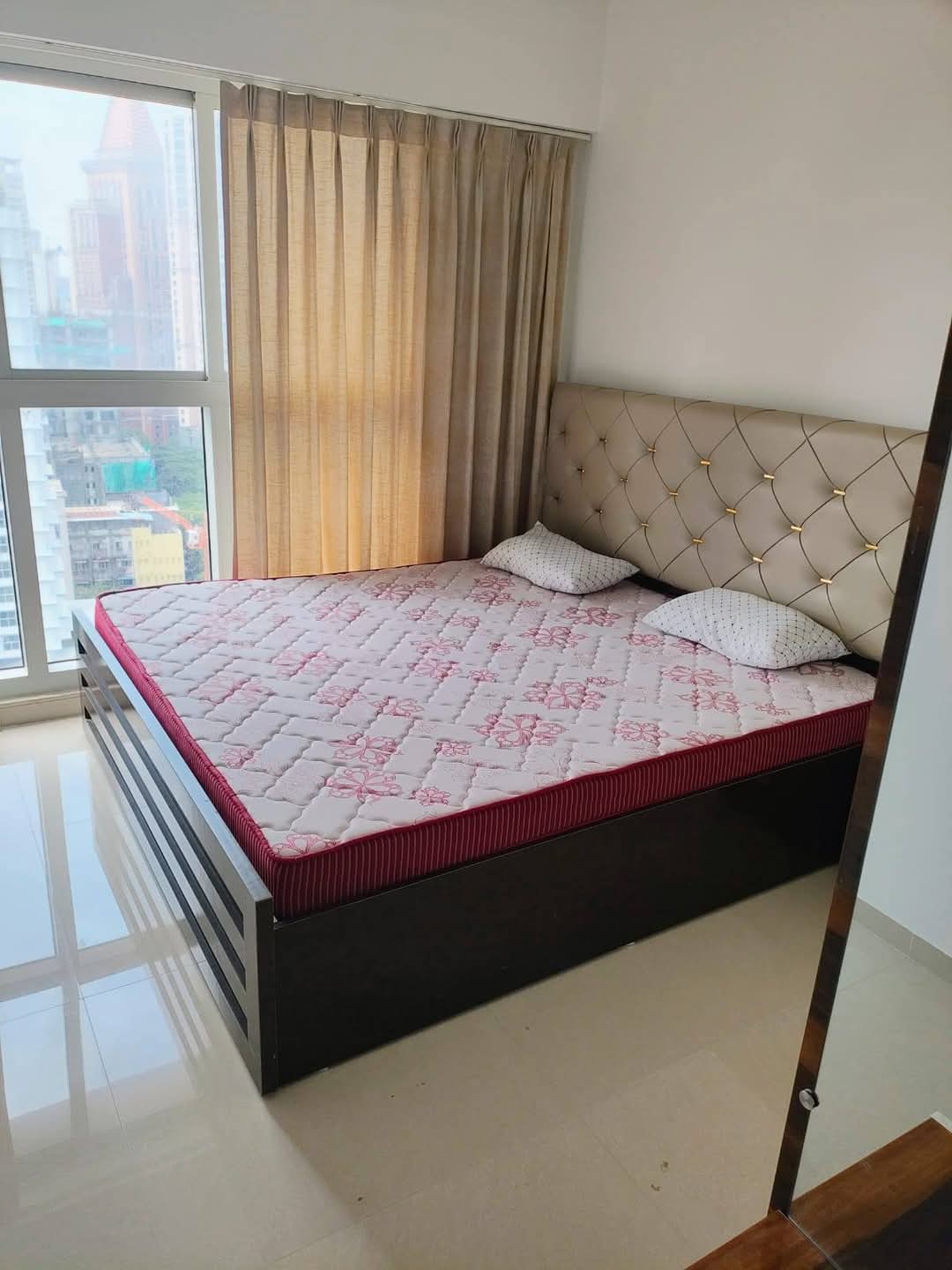 2 BHK + Pooja Room Apartment For Rent in Ruparel Ariana