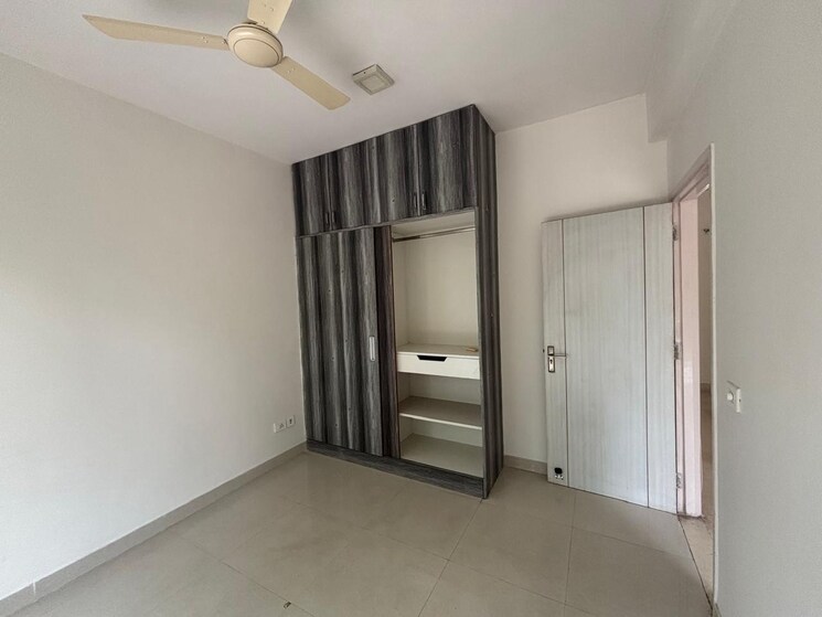 Room, bptp-astaire-gardens 3 Bedroom 1100 Sq.Ft. Apartment In Sector 70a Gurgaon 8852353