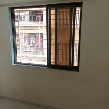 Room in 1 BHK Apartment at Aastha Heights, Goregaon West – for Rent