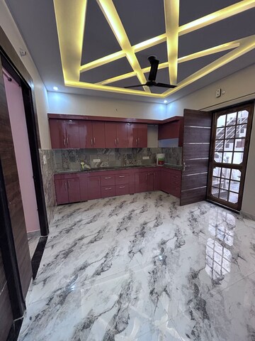 Bedroom in 2 BHK Independent House at Jankipuram – for Sale