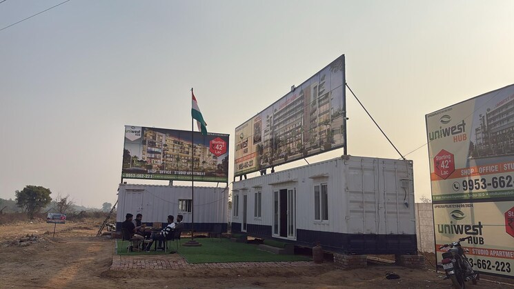 Exterior View, uniwest-hub Commercial Shop 418 Sq.Ft. In Sector 22d Yamuna Expressway Greater Noida 8852377