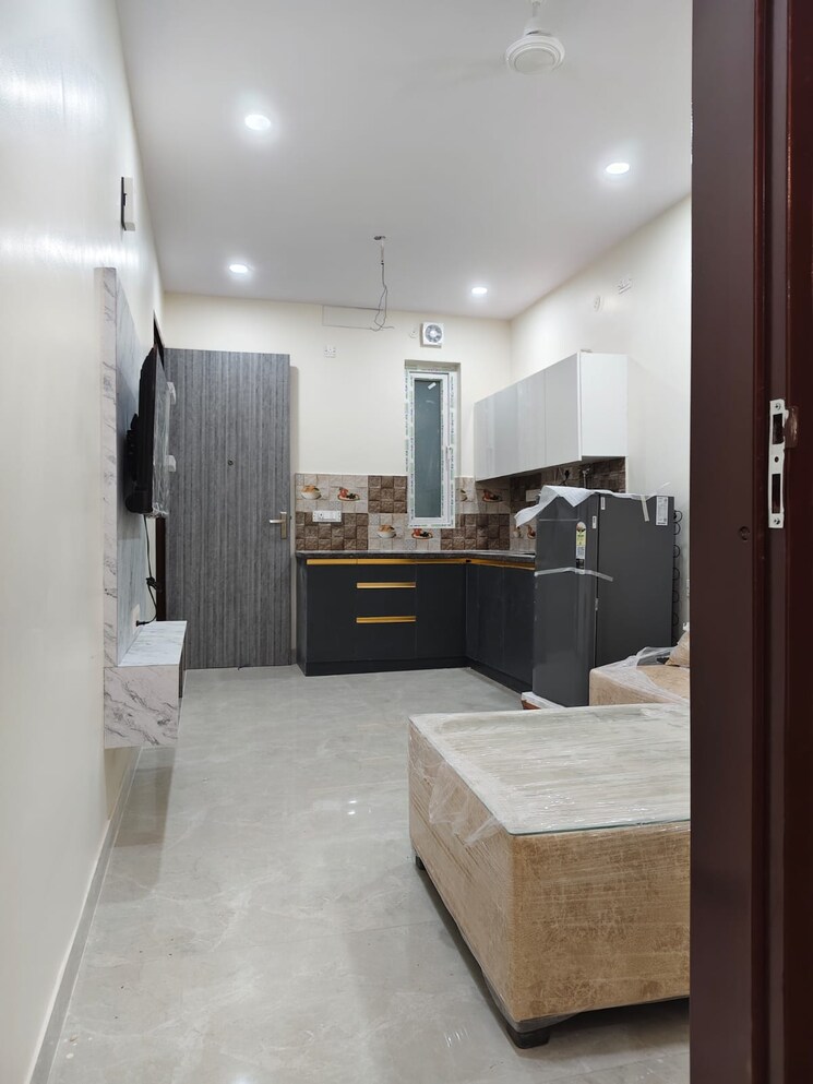 Kitchen, sector 14 1 Bedroom 800 Sq.Ft. Builder Floor In Sector 14 Gurgaon 8852403