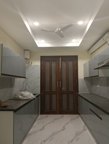 Building Lobby in 2 BHK Builder Floor at Iffco Colony – for Rent
