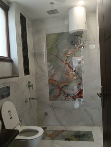 Bathroom in 2 BHK Builder Floor at Iffco Colony – for Rent