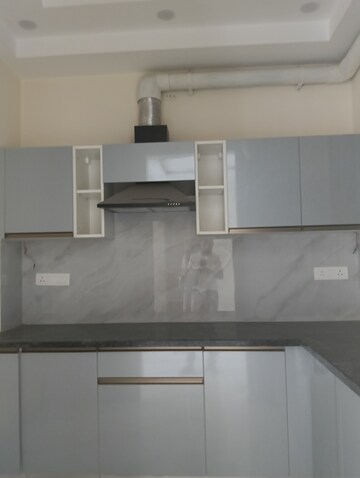 Kitchen in 2 BHK Builder Floor at Iffco Colony – for Rent