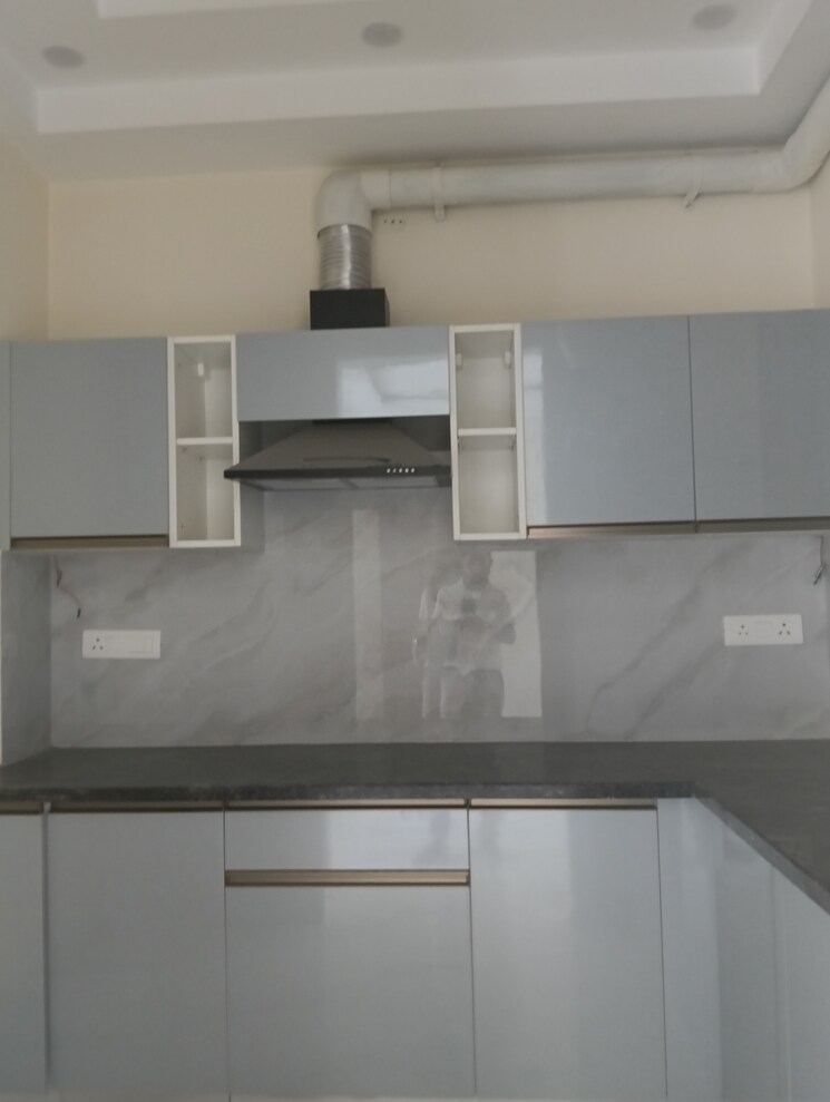 Kitchen, iffco colony 2 Bedroom 1200 Sq.Ft. Builder Floor In Iffco Colony Gurgaon 8852413
