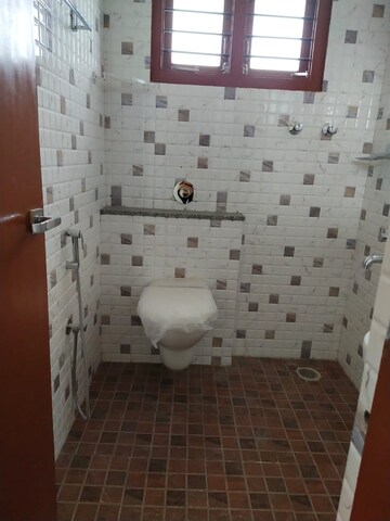 Bathroom in 2 BHK Apartment at Halasuru – for Rent