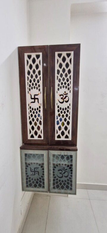 Bedroom in 3 BHK Builder Floor at Kondapur – for Rent