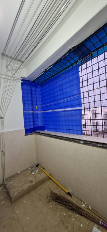 Room in 3 BHK Builder Floor at Kondapur – for Rent