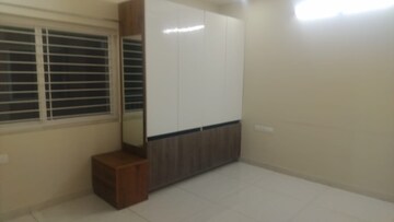Room in 2 BHK Apartment at Aparna Cyberscape, Nallagandla – for Rent