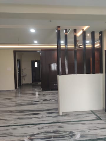 Building Lobby in 3 BHK Builder Floor at Kondapur – for Rent