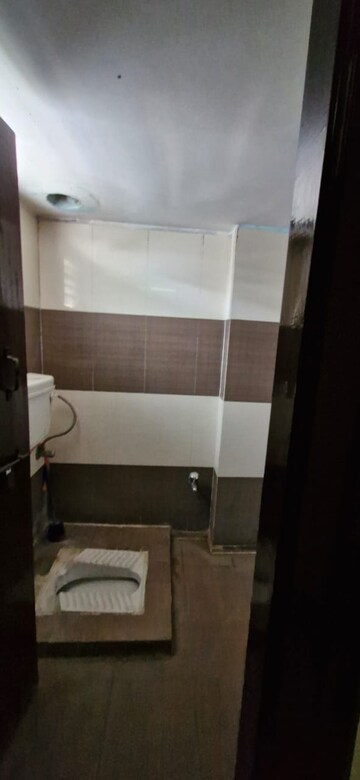 Master Bedroom in 3 BHK Builder Floor at Kondapur – for Rent