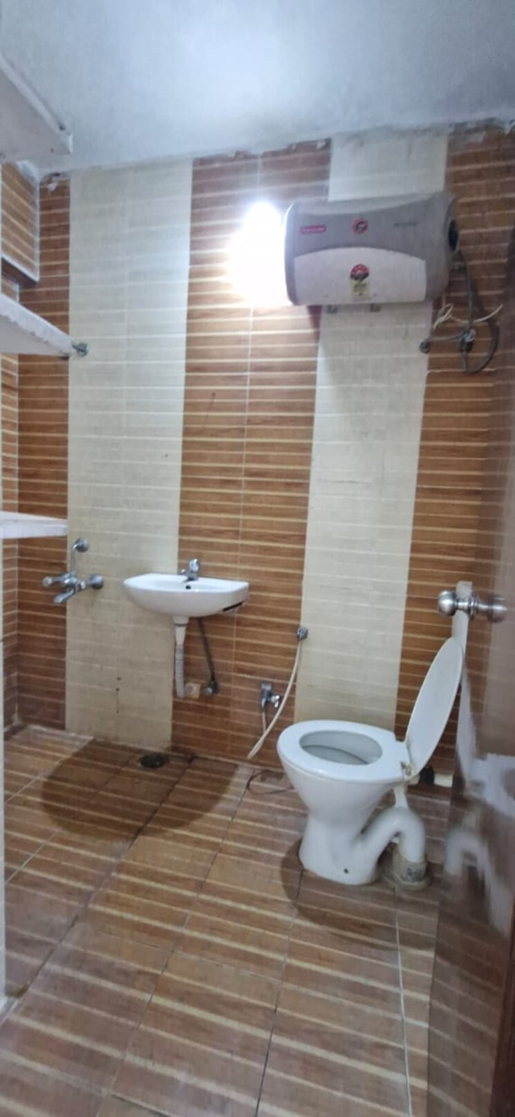Bathroom, kondapur 3 Bedroom 1688 Sq.Ft. Builder Floor In Kondapur Hyderabad 8852503