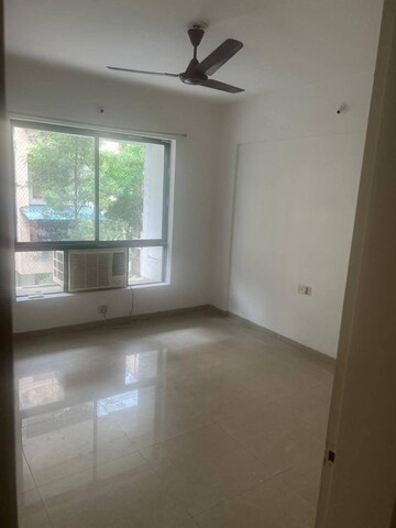 Room in 2 BHK Apartment at Sky One Kalyani Nagar, Kalyani Nagar – for Rent
