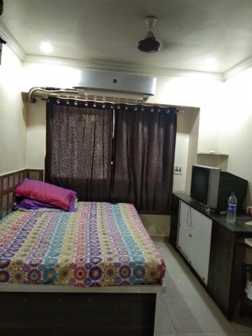 Bedroom in 1 RK Apartment at Koregaon Park – for Rent
