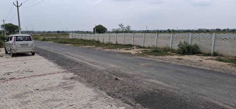 undefined, jewar  98 Sq.Yd. Plot In Jewar Greater Noida 8852583