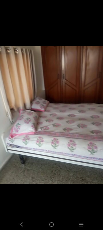 Bedroom in 2 BHK Apartment at Simandhar Parth Indraprasth Tower, Vastrapur – for Rent