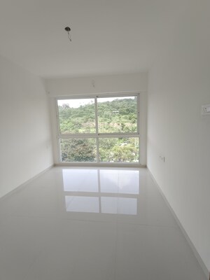 Room in 3 BHK Apartment at Moreshwar 19 East, Nerul – for Sale