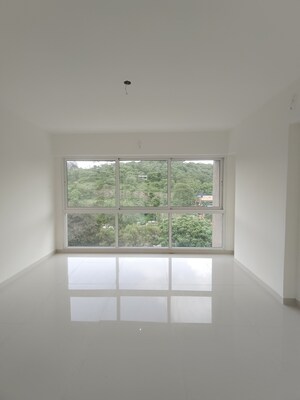 Room in 3 BHK Apartment at Moreshwar 19 East, Nerul – for Sale