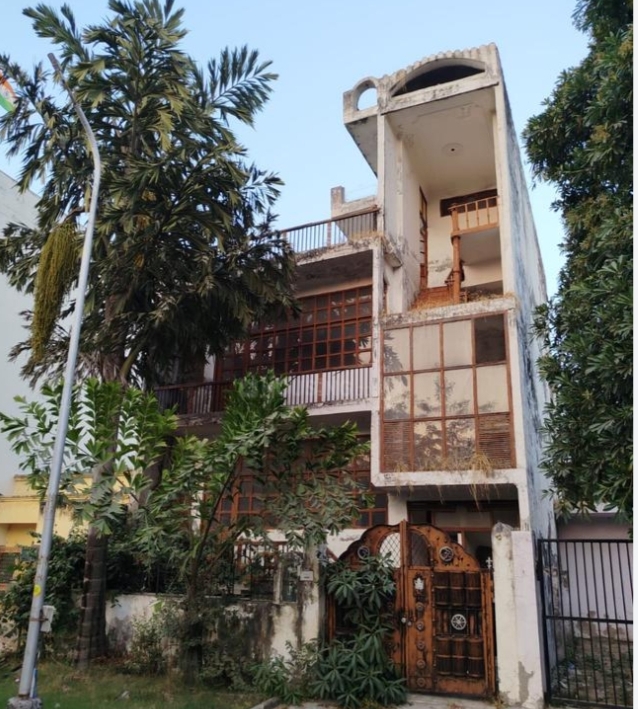 1 BHK + Study Room Villa For Rent in Shram Vihar