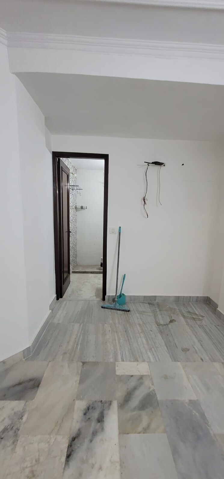 Room, east of kailash 4 Bedroom 2600 Sq.Ft. Builder Floor In East Of Kailash Delhi 8852876