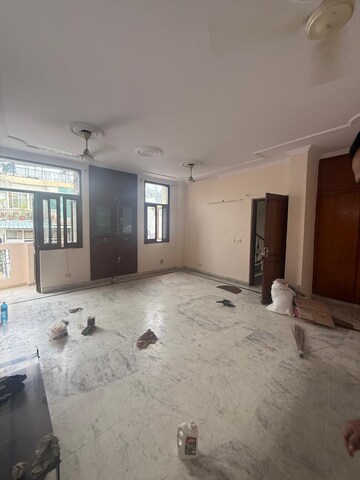 Room in 2 BHK Builder Floor at Kalkaji – for Rent