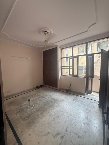 Room in 2 BHK Builder Floor at Kalkaji – for Rent