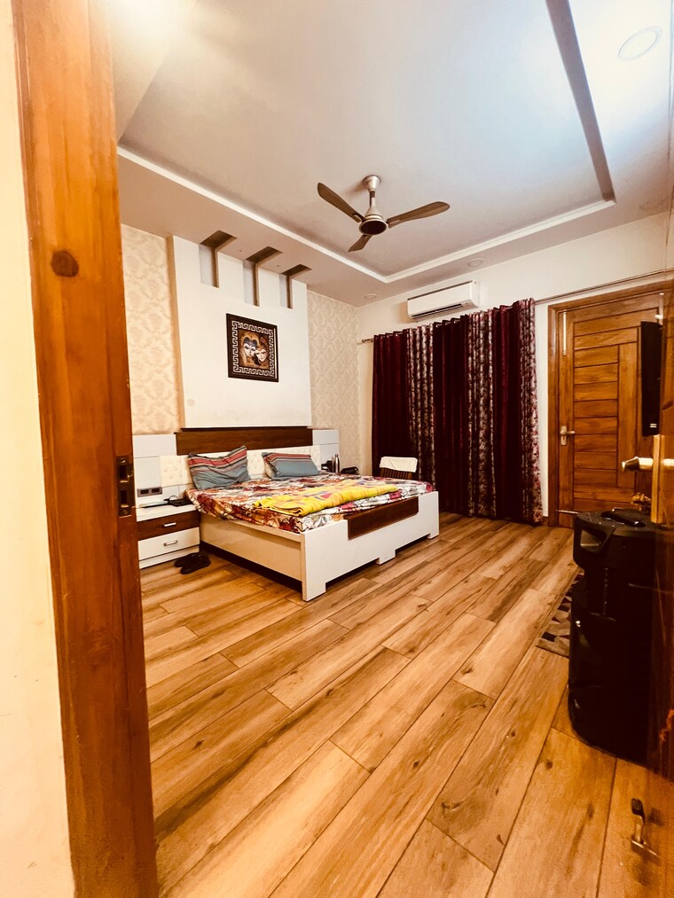 Bedroom, emaar-the-palm-drive-palm-studios 4 Bedroom 3700 Sq.Ft. Penthouse In Sector 66 Gurgaon 8852891