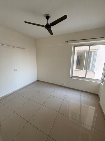 2 BHK Apartment For Rent in Wave Dream Homes, Wave City