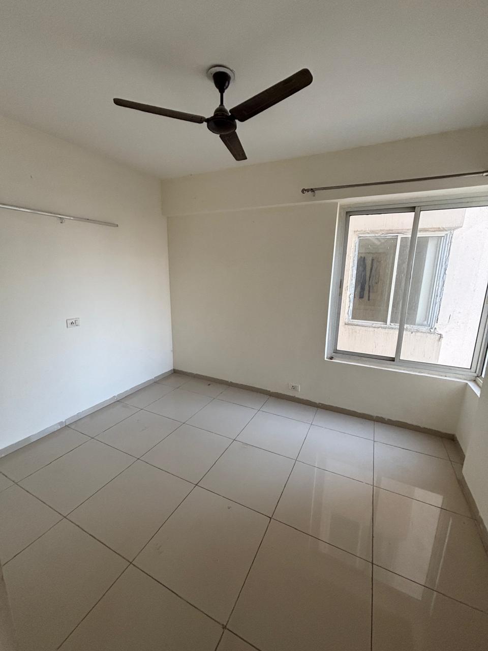 2 BHK + Pooja Room Apartment For Rent in Wave Dream Homes