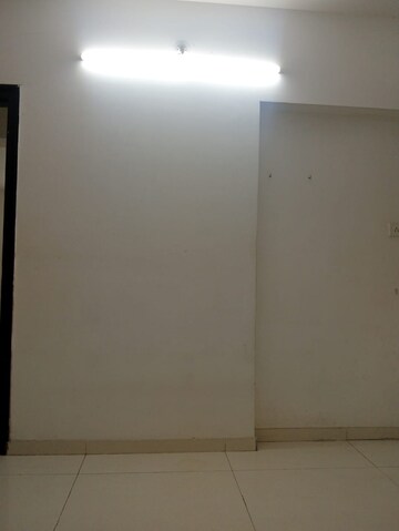  1 BHK Apartment at Suryoday CHS Goregoan, Goregaon East – for Rent