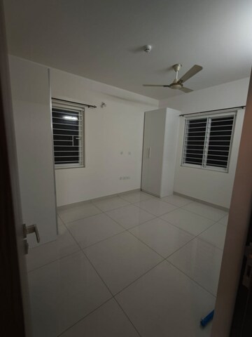 Room in 2.5 BHK Apartment at Aparna Sarovar Zicon, Nallagandla – for Rent