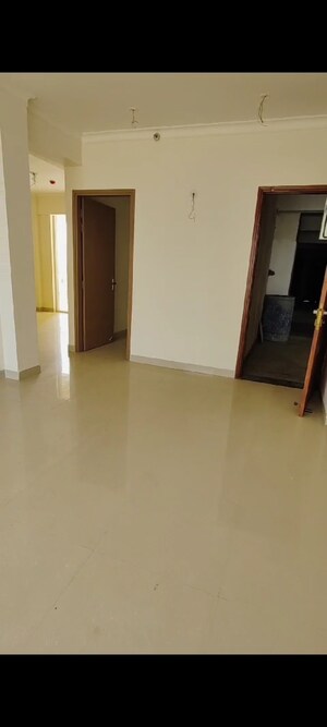 Room in 2.5 BHK Apartment at Pareena Coban Residences, Sector 99a – for Sale